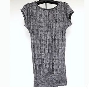 Forever 21 XXI gray LONG sweater short sleeve